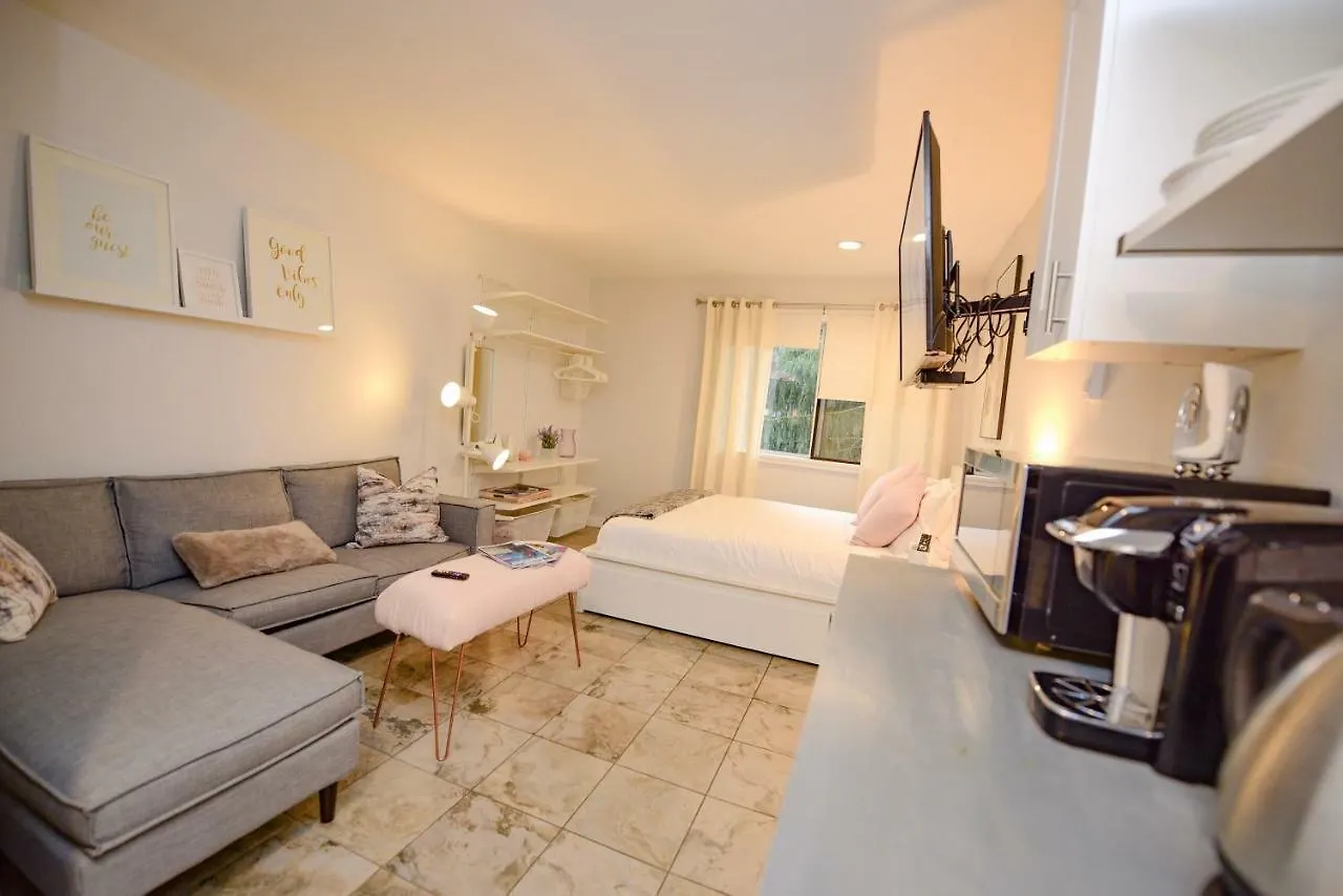 Apartment Newly Renovated Whistler Studio Canada